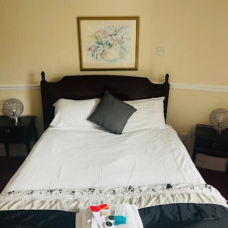 Crown Hotel Brackley מראה חיצוני תמונה
