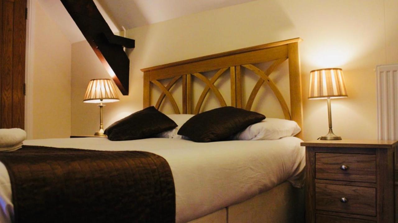 Crown Hotel Brackley מראה חיצוני תמונה