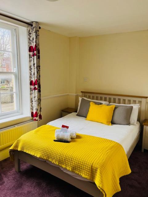 Crown Hotel Brackley מראה חיצוני תמונה
