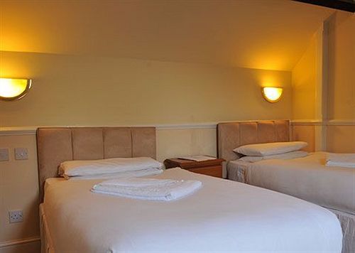 Crown Hotel Brackley מראה חיצוני תמונה