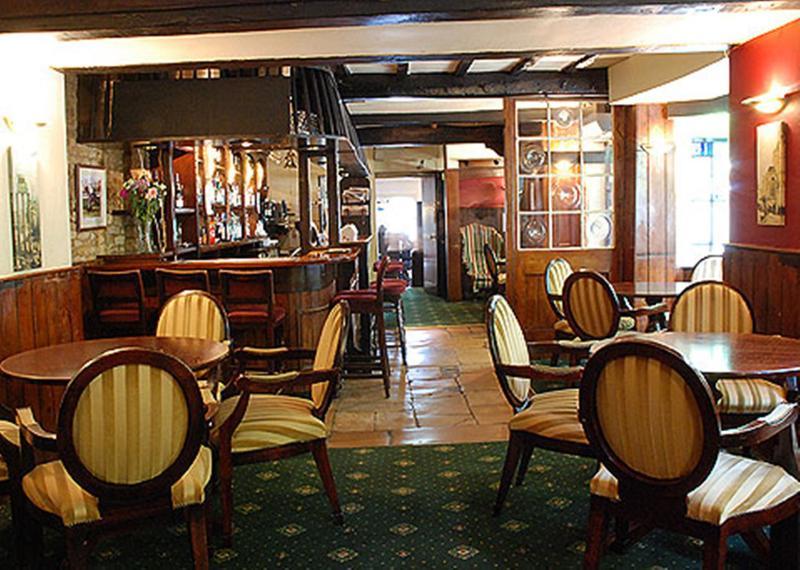 Crown Hotel Brackley מראה חיצוני תמונה